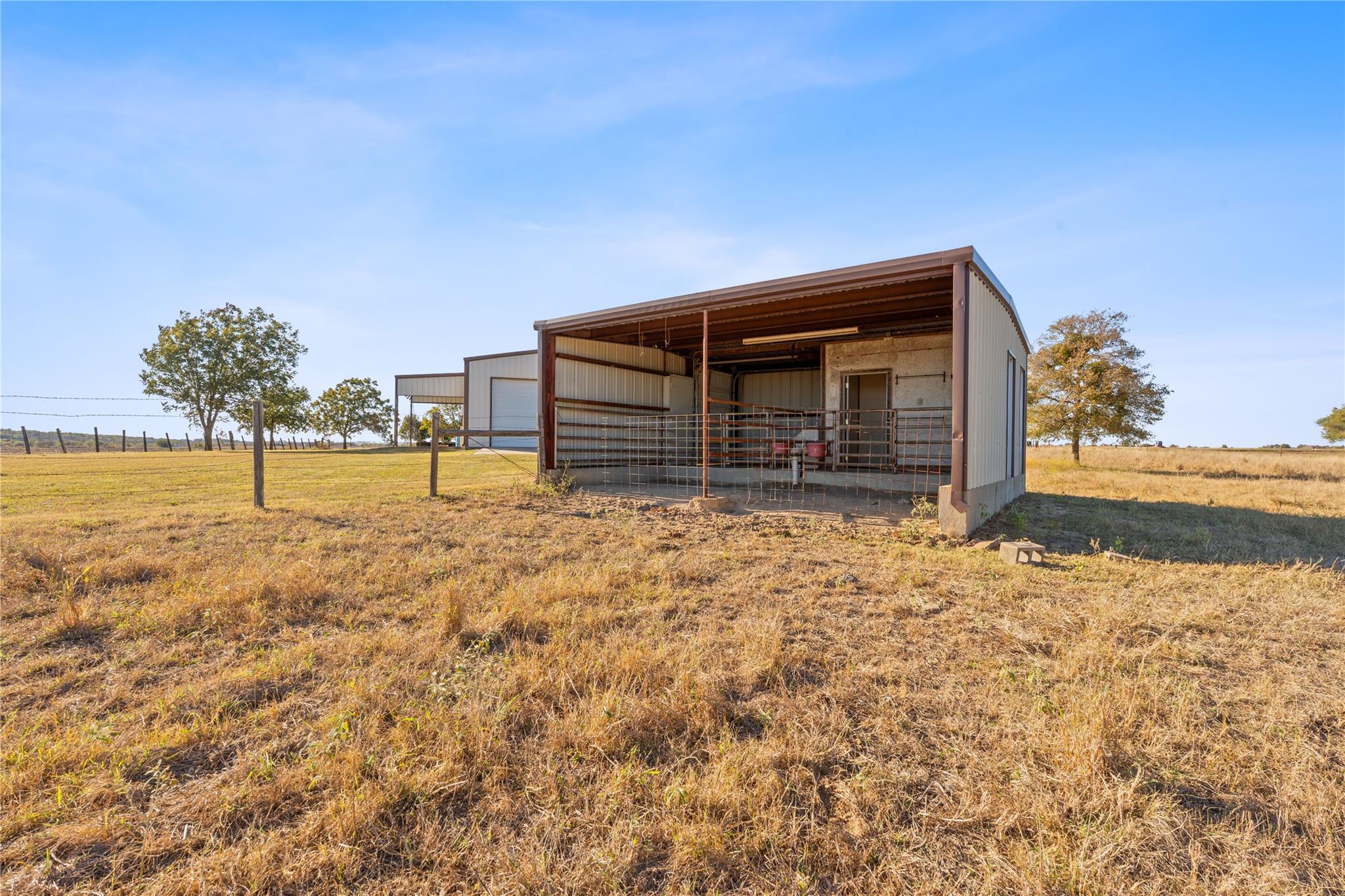 400 County Road 483 Taylor TX 76574