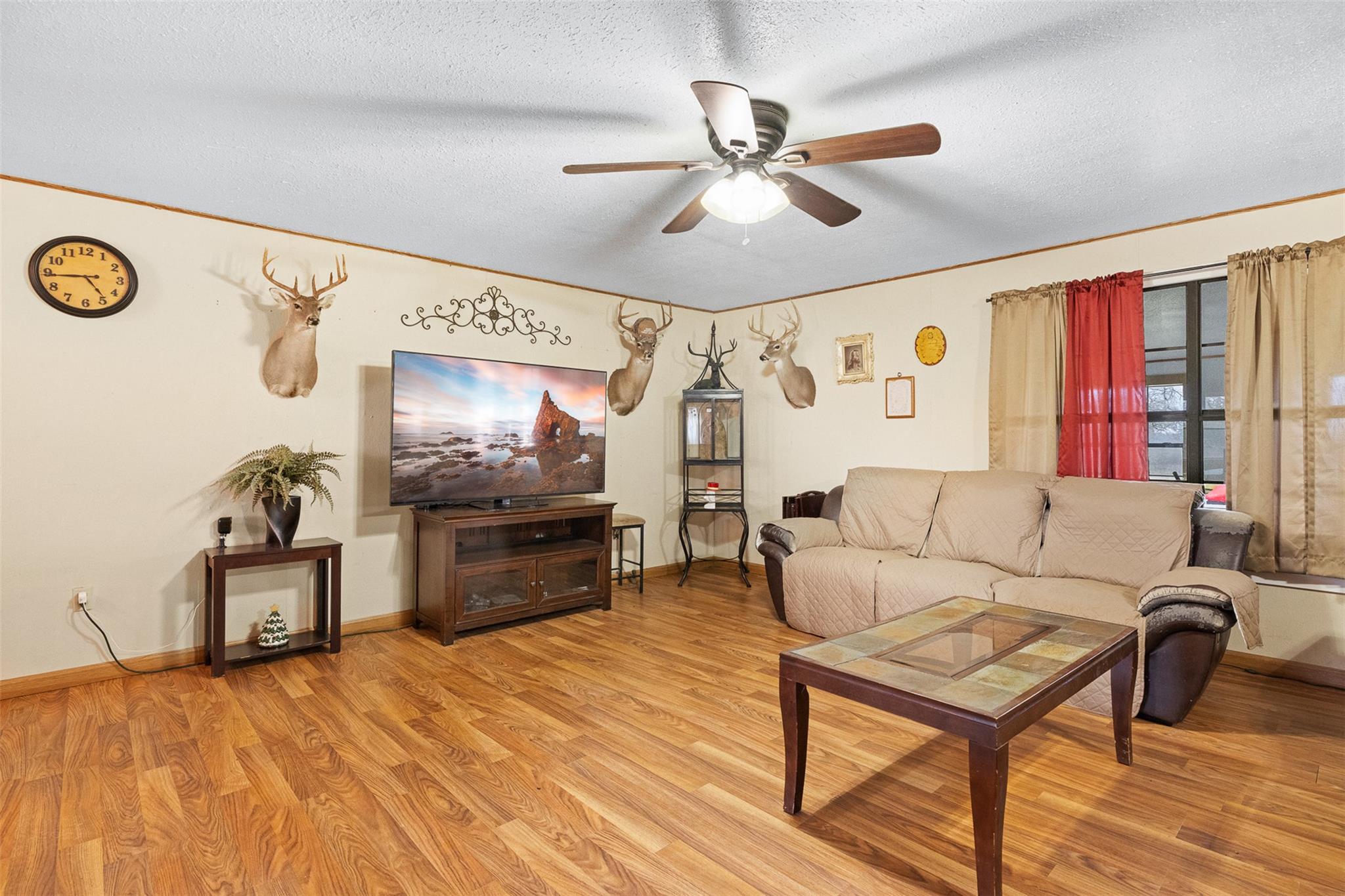 4025 County Road 284 Harwood TX 78632