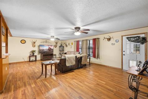 4025 County Road 284 Harwood TX 78632