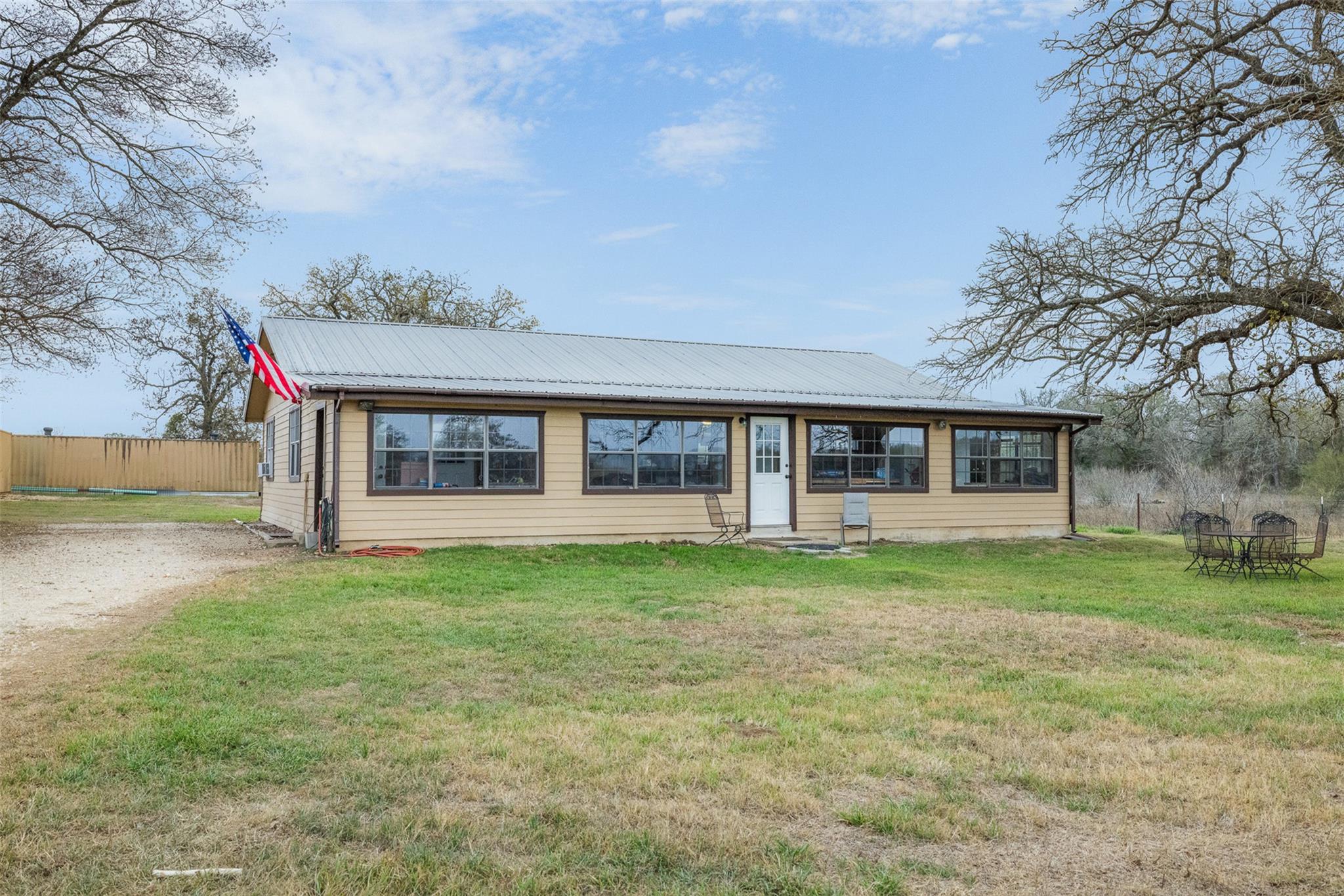 4025 County Road 284 Harwood TX 78632