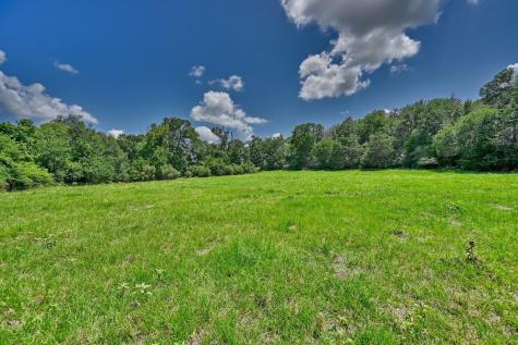 1368 County Road 207 Giddings TX 78942