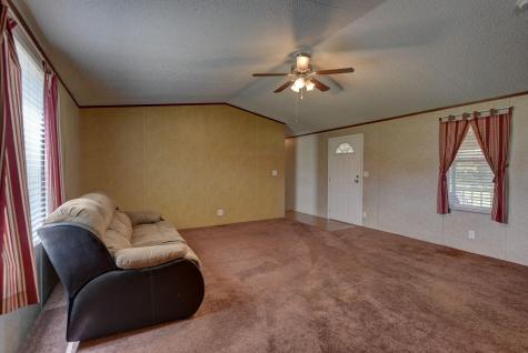1368 County Road 207 Giddings TX 78942