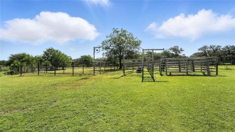 2410 Fm 1680 Moulton TX 78941