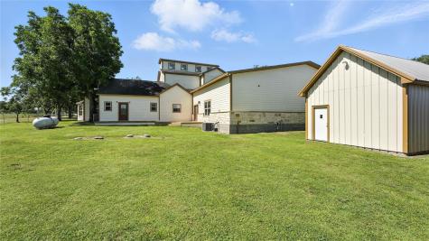 2410 Fm 1680 Moulton TX 78941