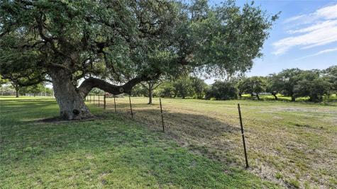 2410 Fm 1680 Moulton TX 78941