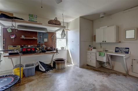 5715 Texas 159 Highway La Grange TX 78945