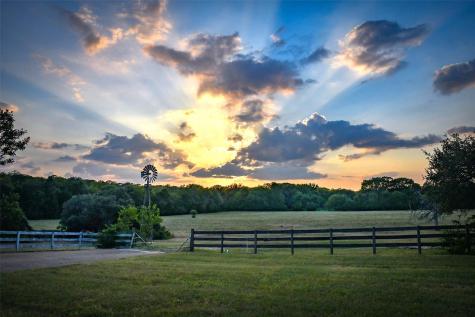5715 Texas 159 Highway La Grange TX 78945