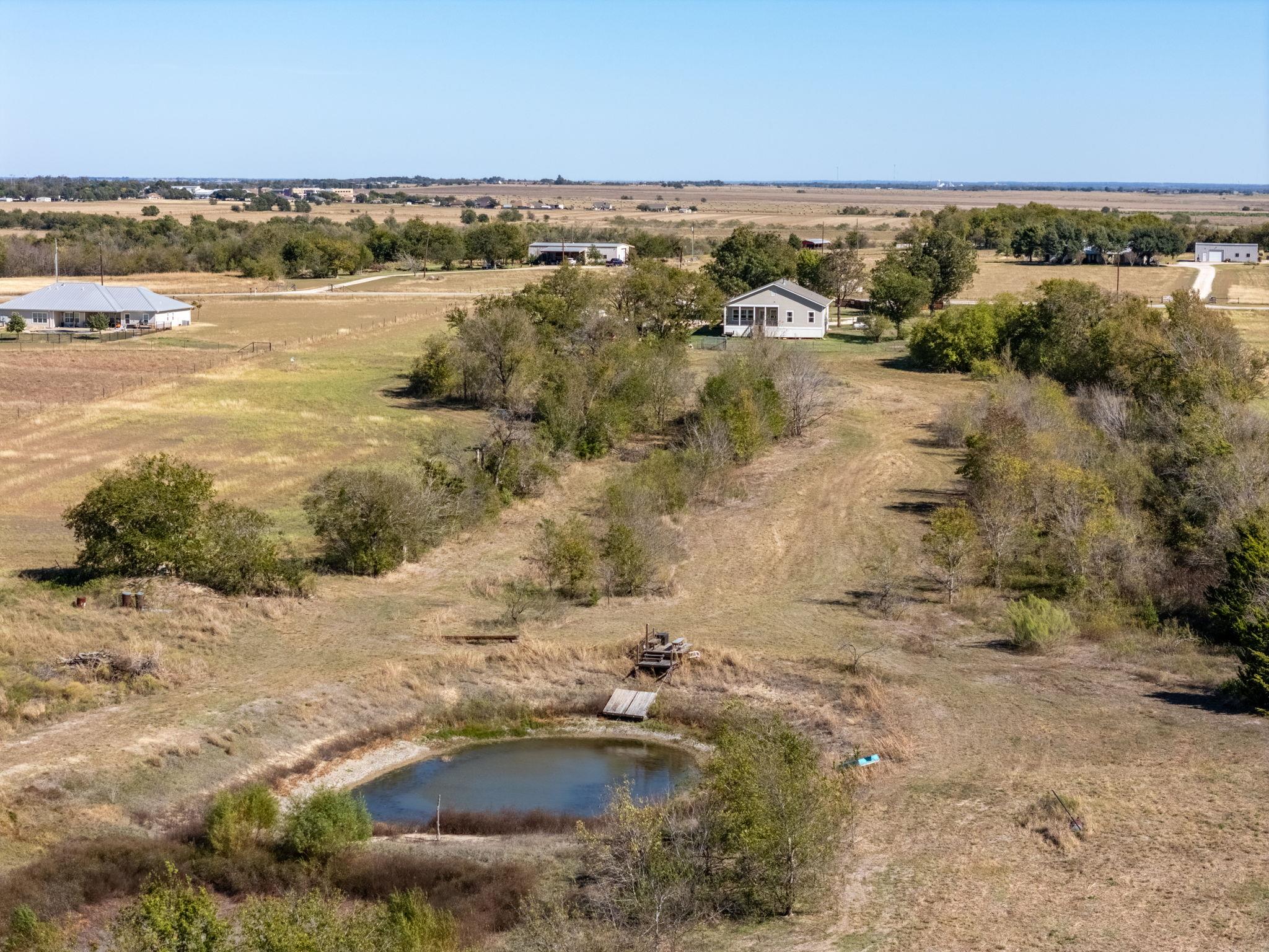 1150 County Road 432 Taylor TX 76574