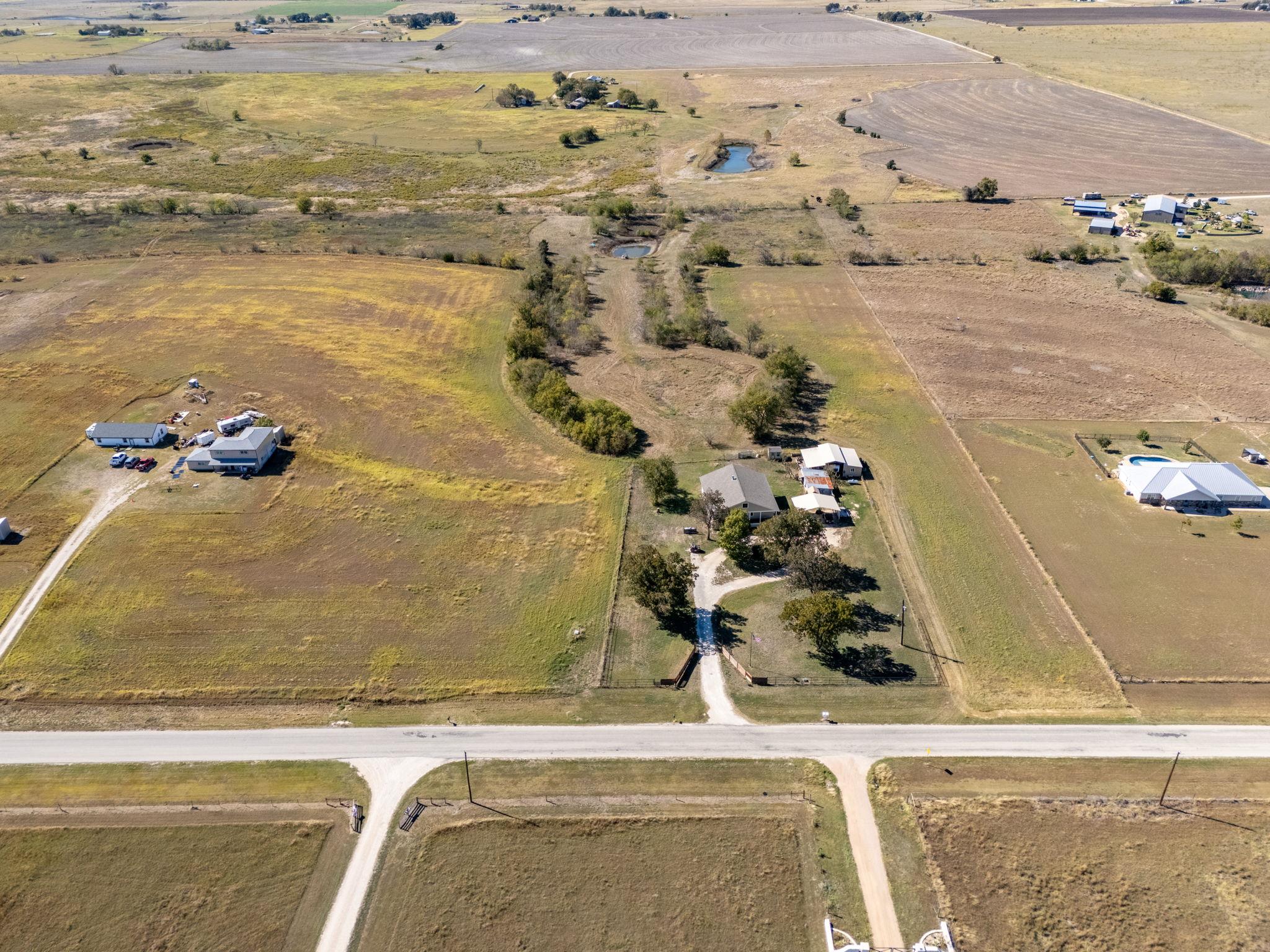 1150 County Road 432 Taylor TX 76574