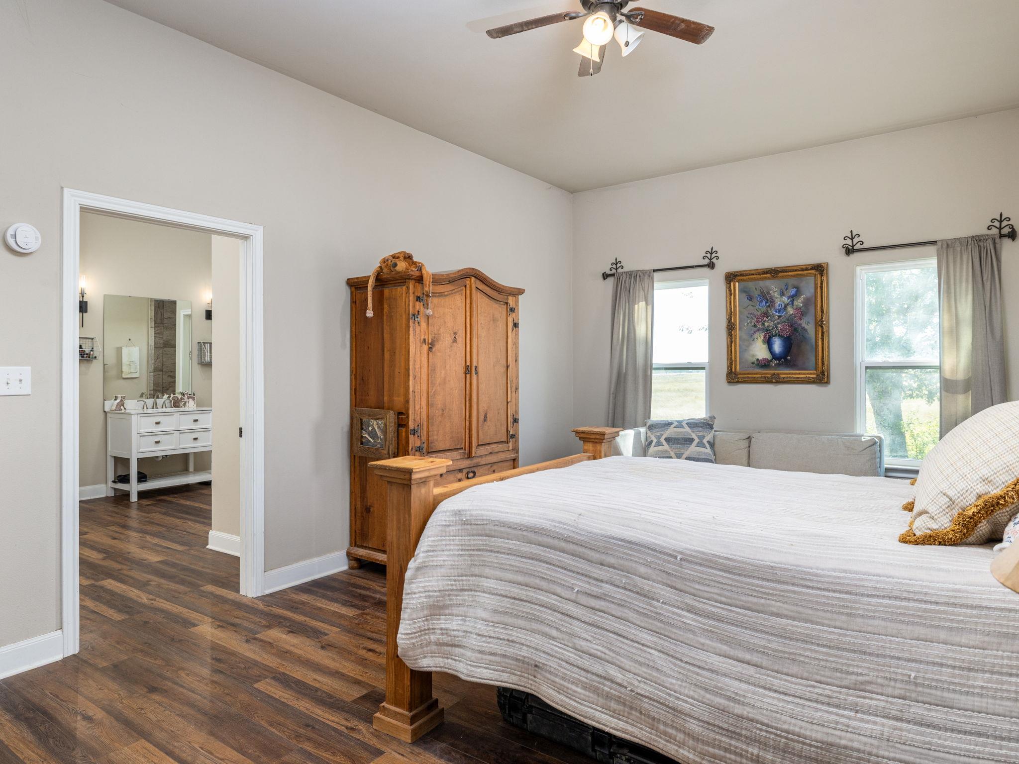 1150 County Road 432 Taylor TX 76574