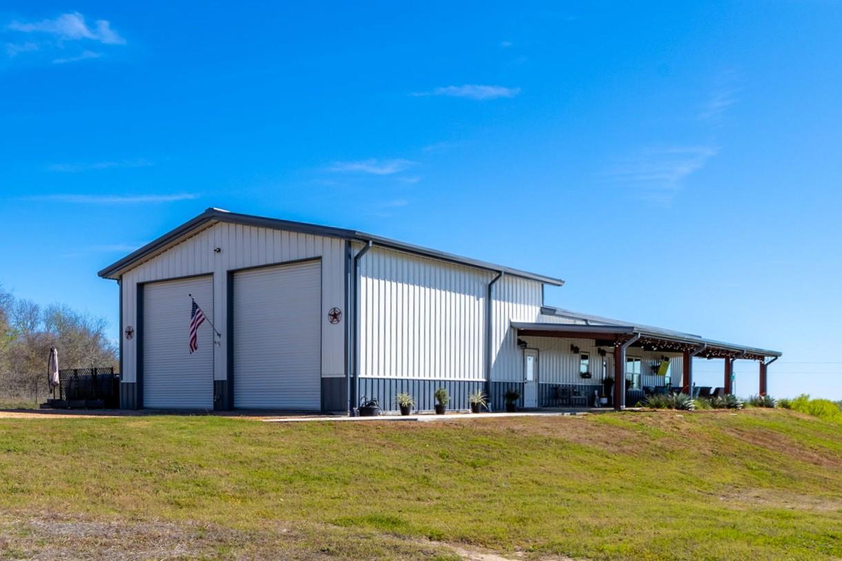7047 Falke Heinrich Road Schulenburg TX 78956