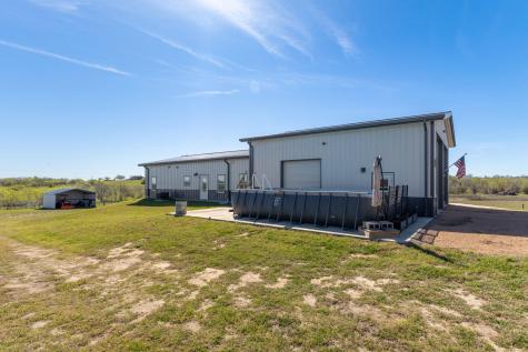 7047 Falke Heinrich Road Schulenburg TX 78956