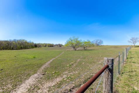 7047 Falke Heinrich Road Schulenburg TX 78956