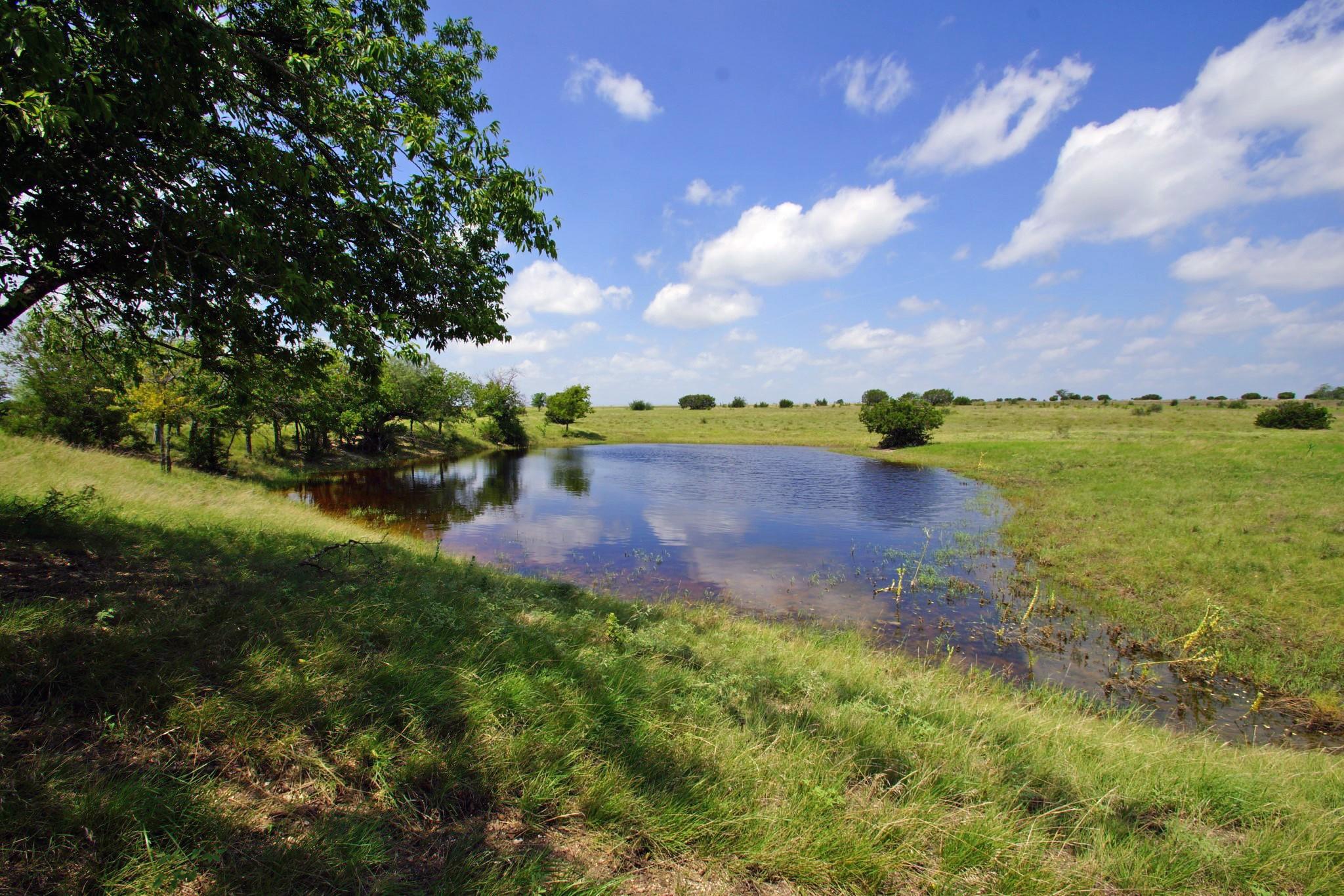 2002 County Road 276 Bertram TX 78605