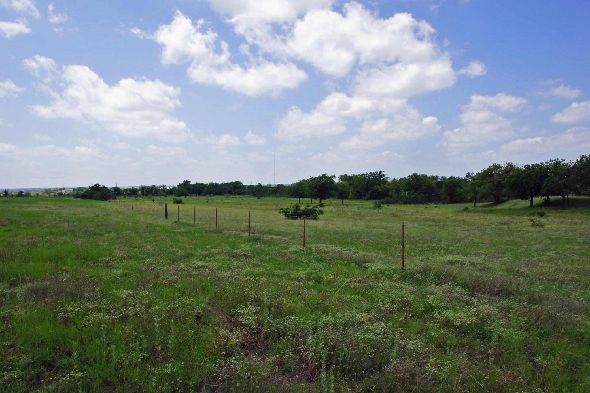 2002 County Road 276 Bertram TX 78605