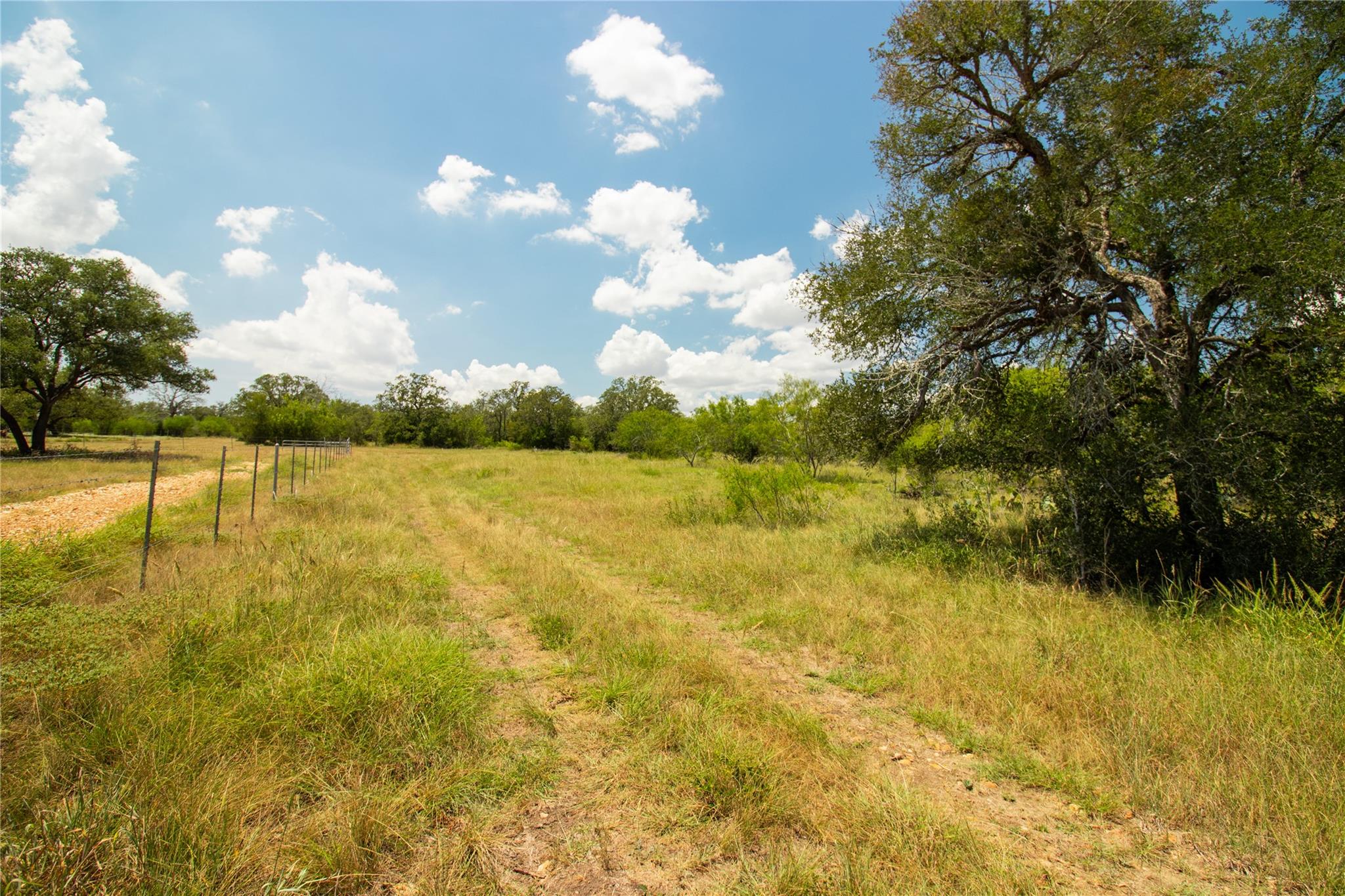 9421 Sycamore Shade Lane Kingsbury TX 78638