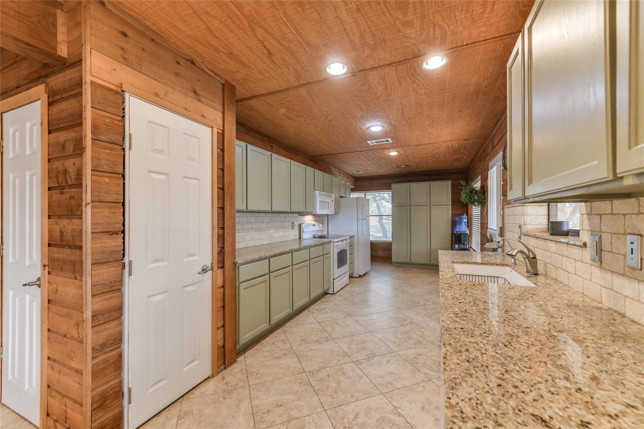 518 Curly H Ranch Road Dripping Springs TX 78620