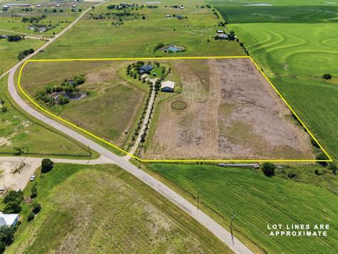 1151 County Road 458 Coupland TX 78615