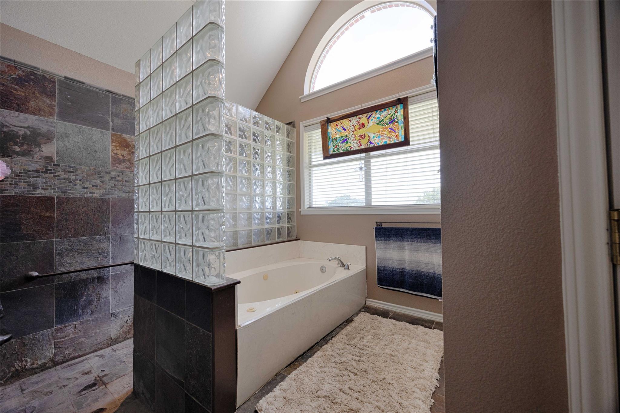 900 Schulze Road Schulenburg TX 78949