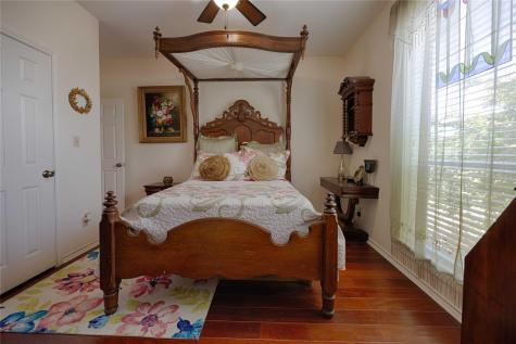 900 Schulze Road Schulenburg TX 78949