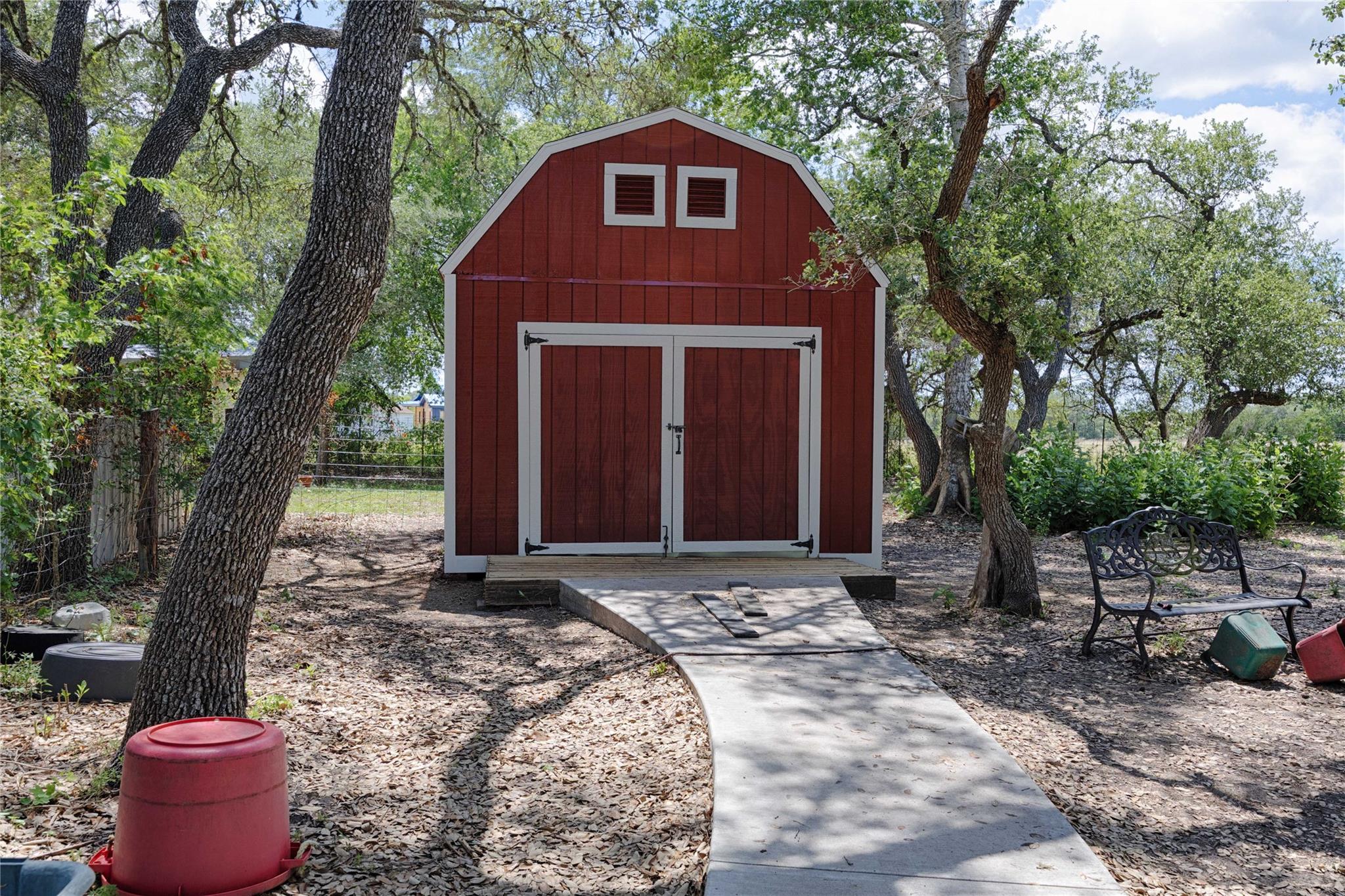 900 Schulze Road Schulenburg TX 78949