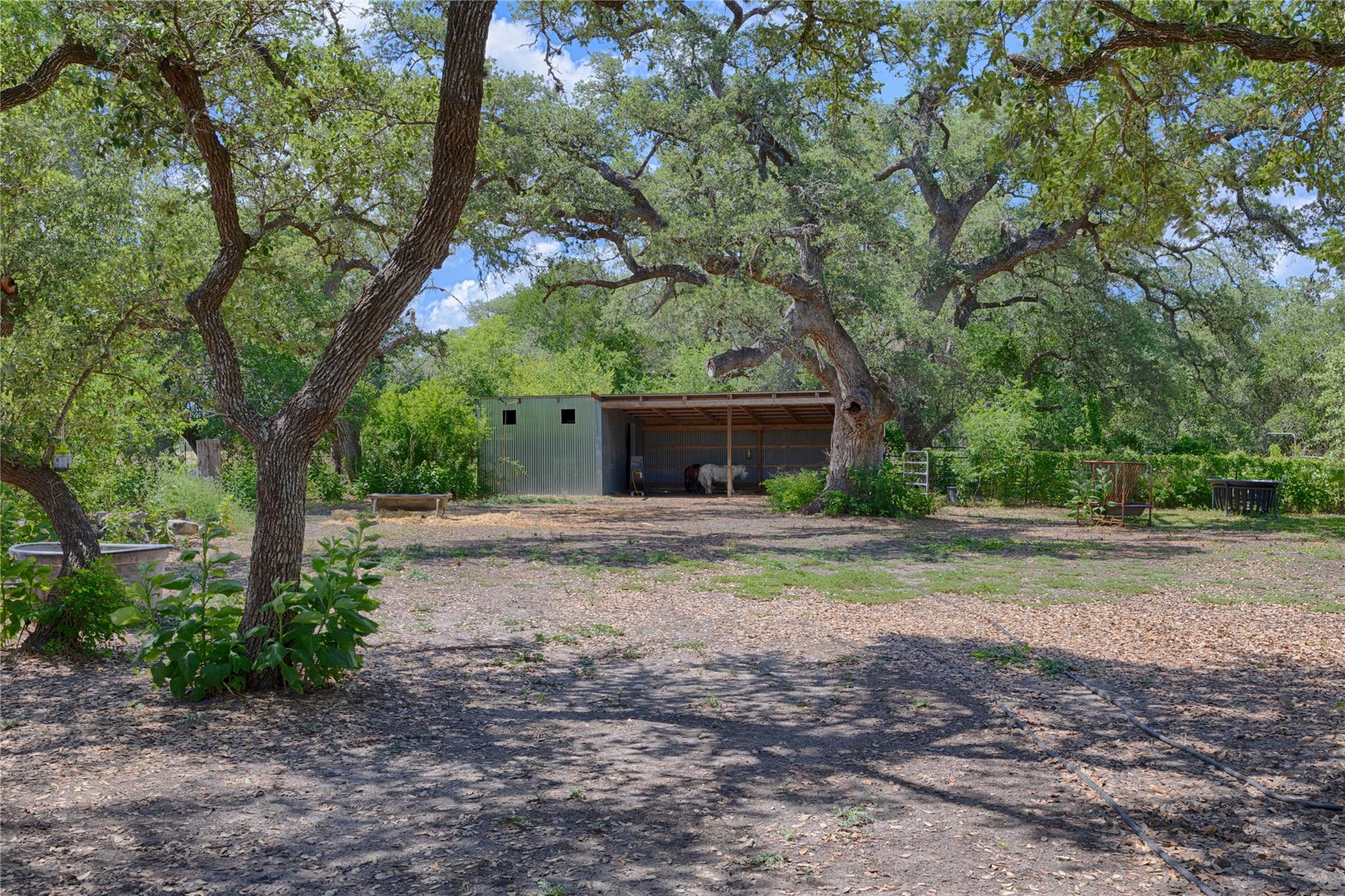 900 Schulze Road Schulenburg TX 78949