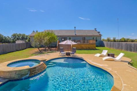 3995 County Road 405 Lexington TX 78947