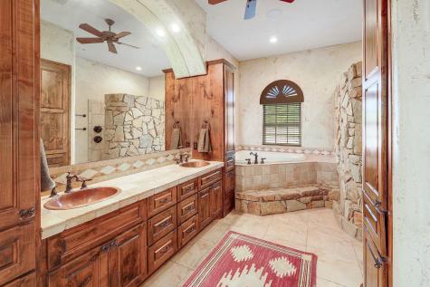 1120 Redbird Road Georgetown TX 78626