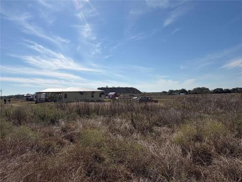 2051 County Road 102 Columbus TX 78934