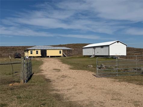 2051 County Road 102 Columbus TX 78934