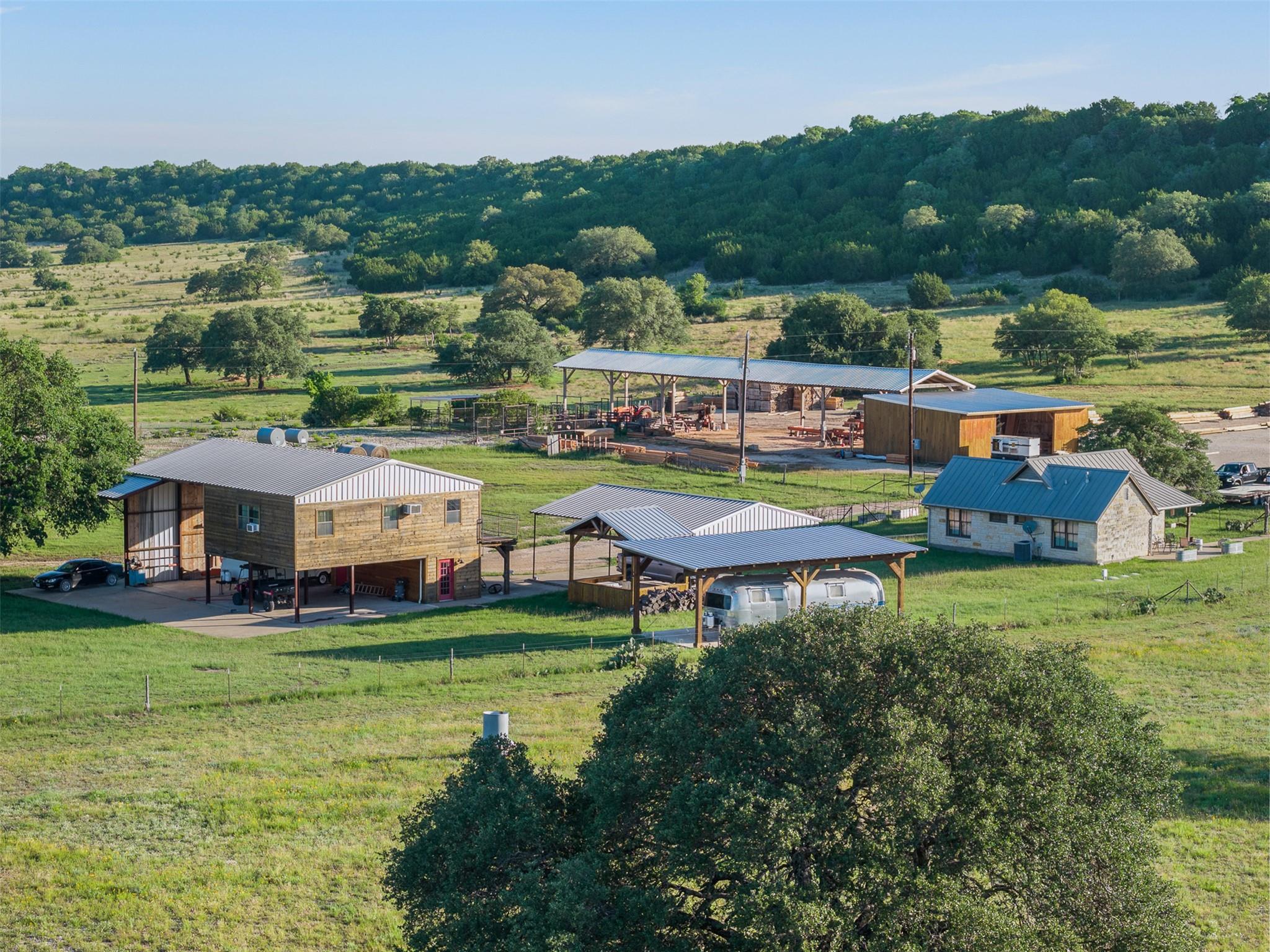 1081 County Road 1320 Lampasas TX 76550