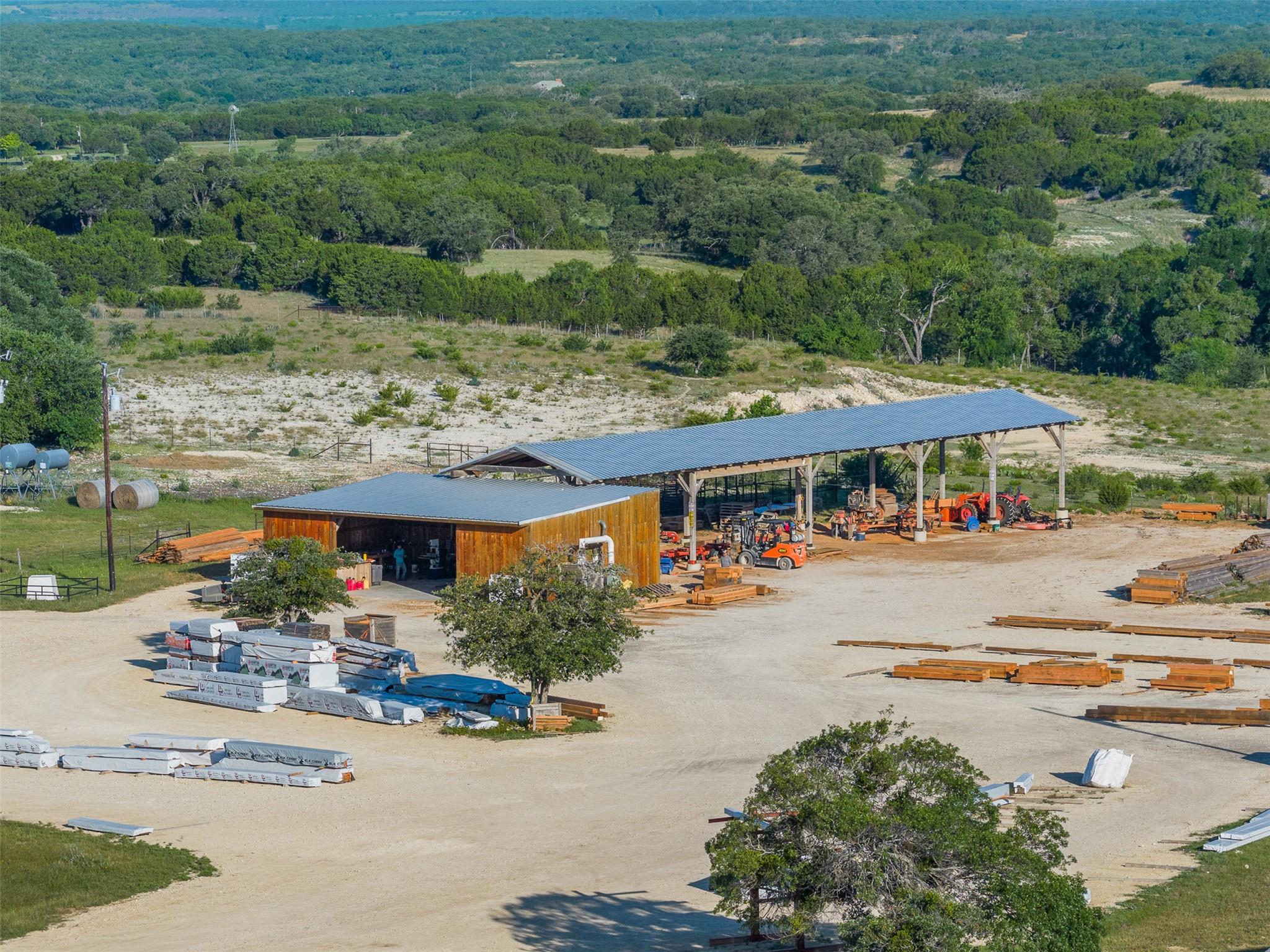 1081 County Road 1320 Lampasas TX 76550