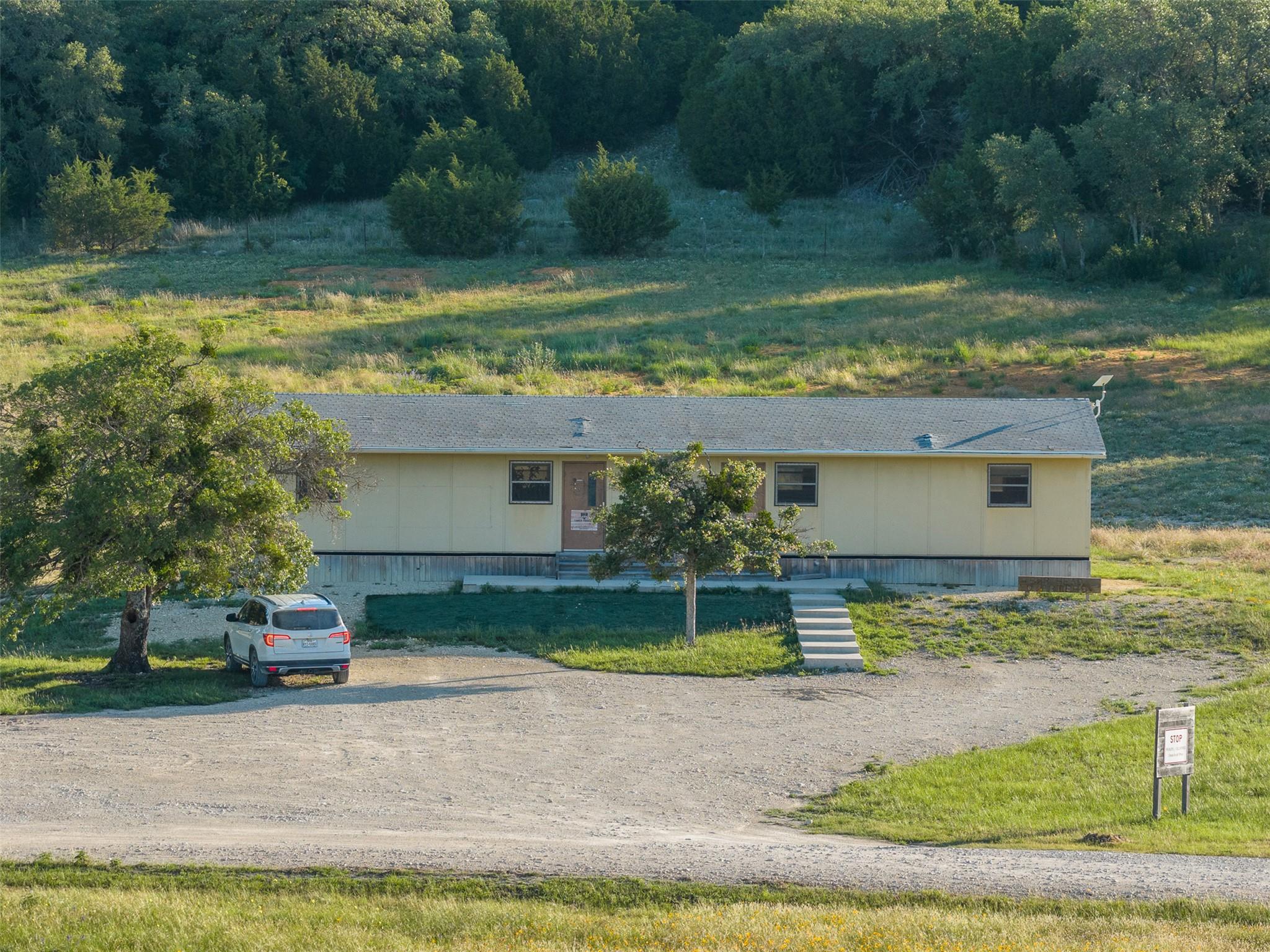 1081 County Road 1320 Lampasas TX 76550