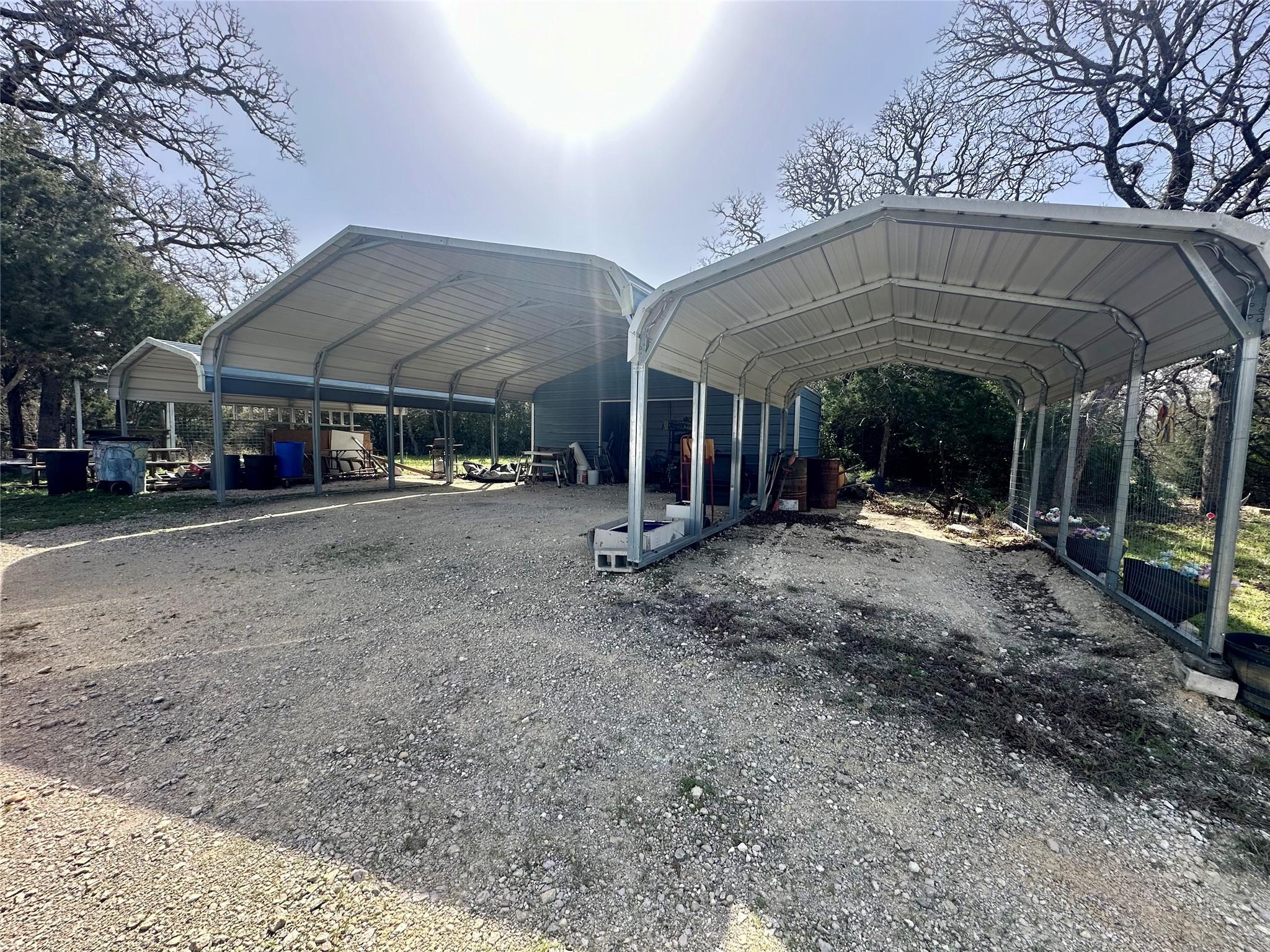 1218 Private Road 3063 Lexington TX 78947