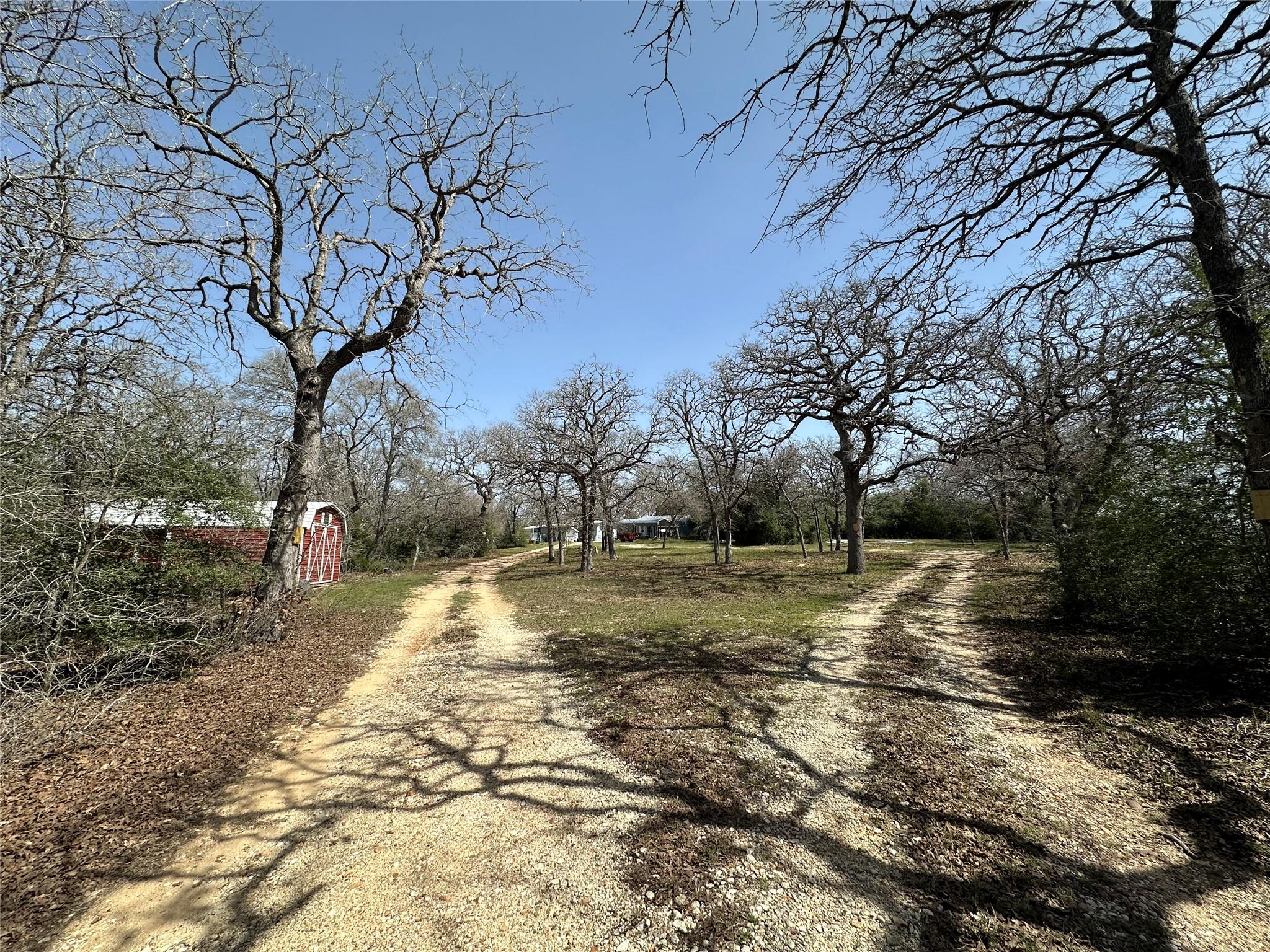 1218 Private Road 3063 Lexington TX 78947