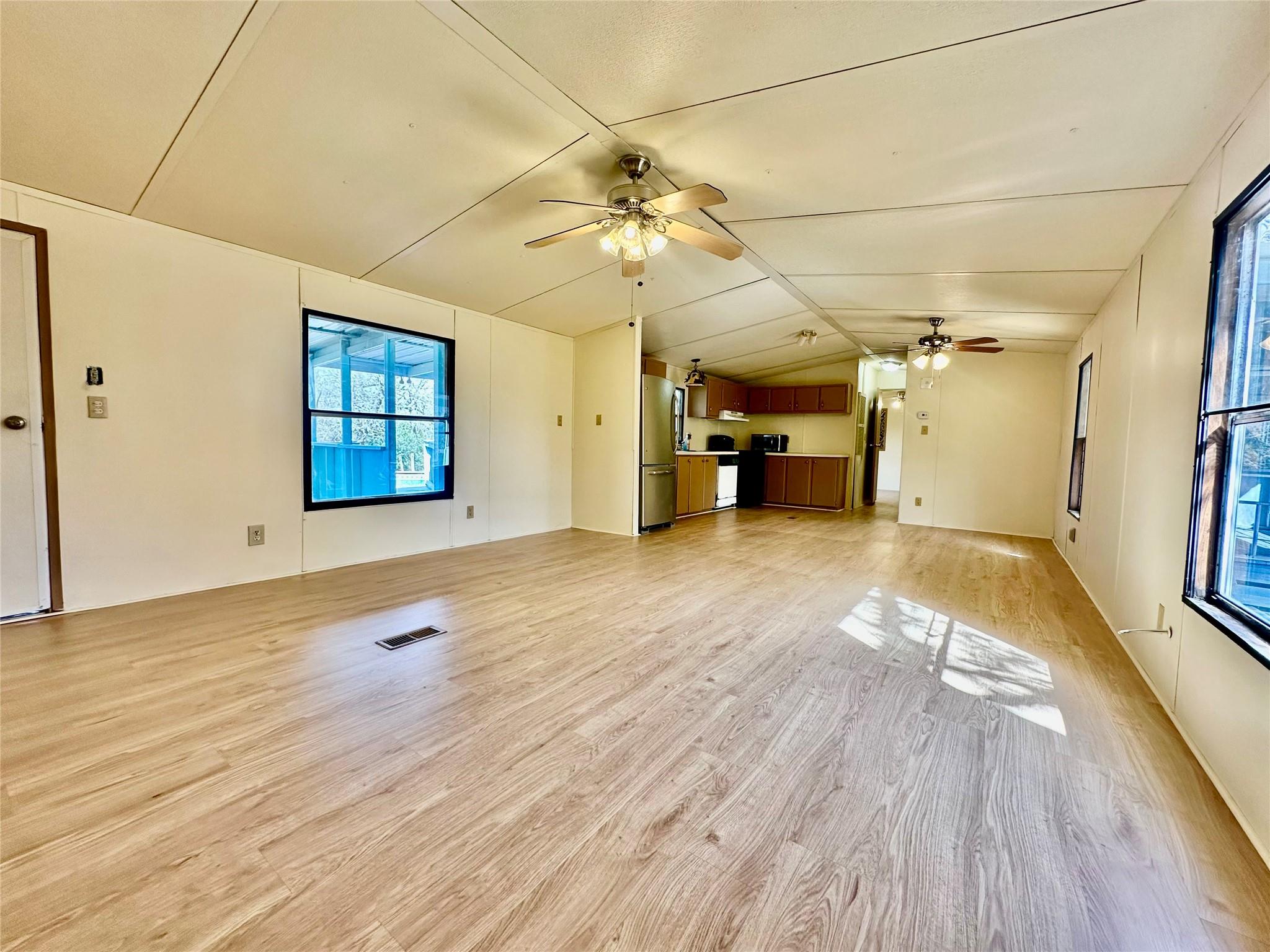 1218 Private Road 3063 Lexington TX 78947