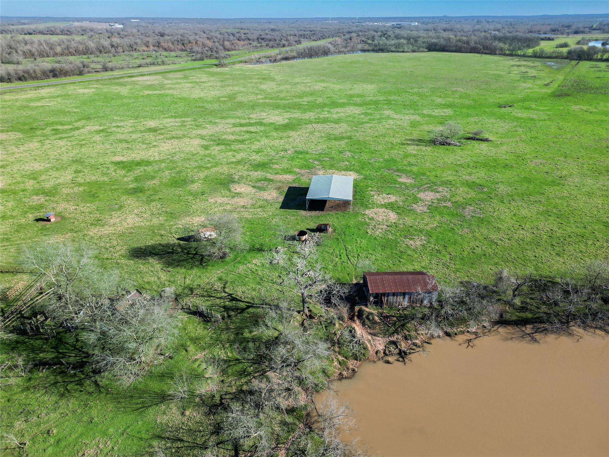 000 Highway 79 Hearne TX 77859
