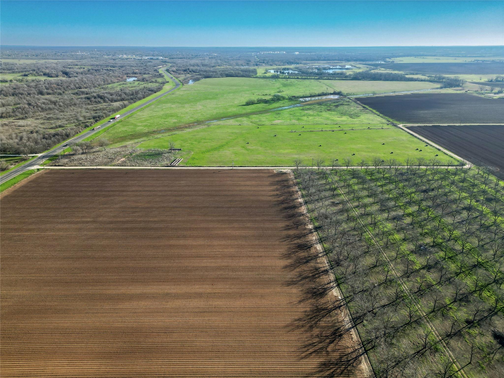 000 Highway 79 Hearne TX 77859