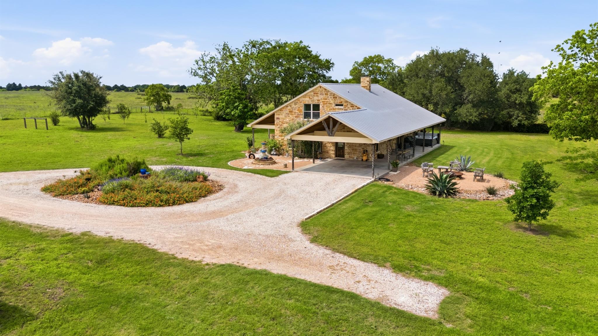 7835 Berger Road Schulenburg TX 78956
