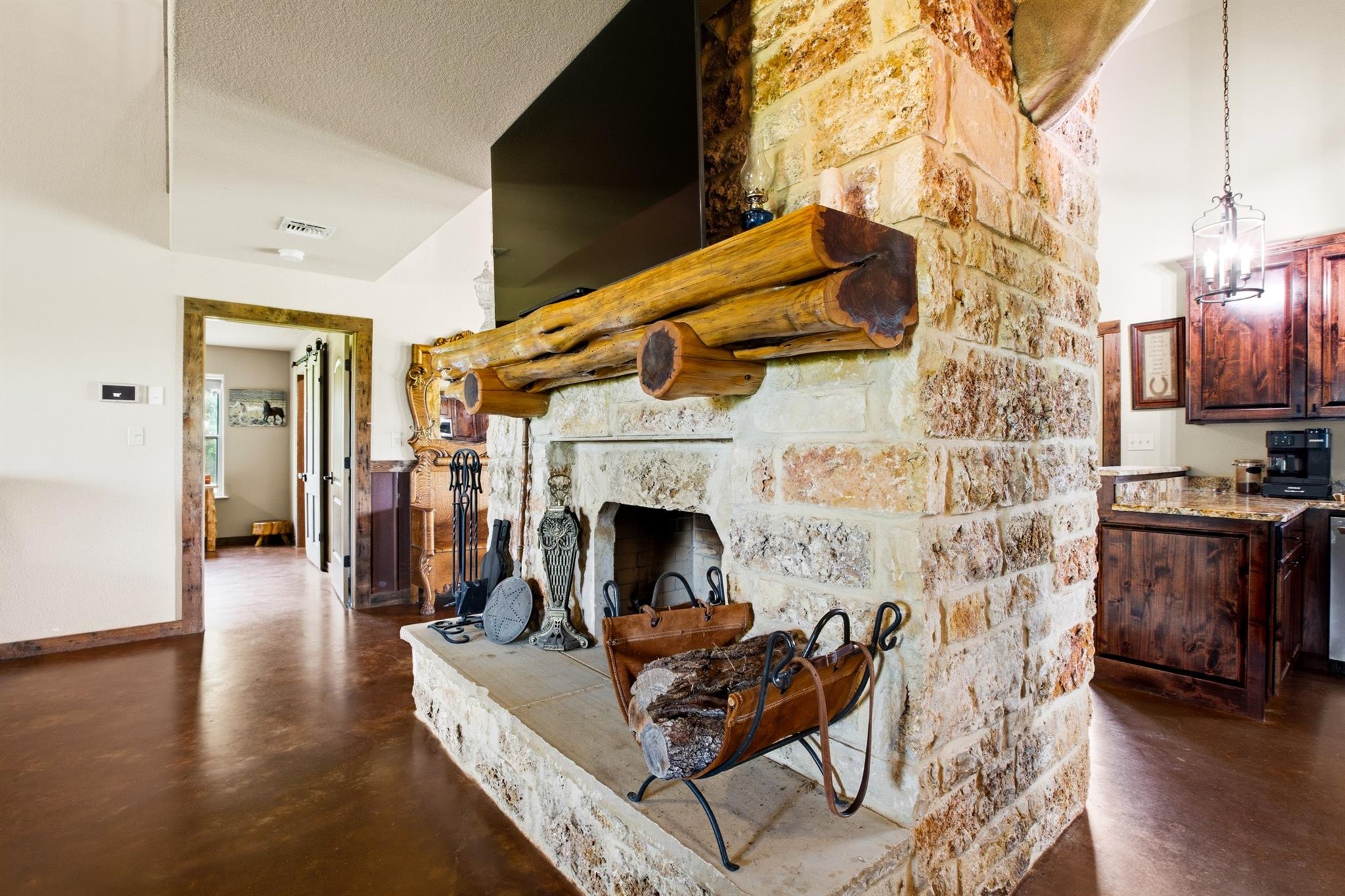 7835 Berger Road Schulenburg TX 78956