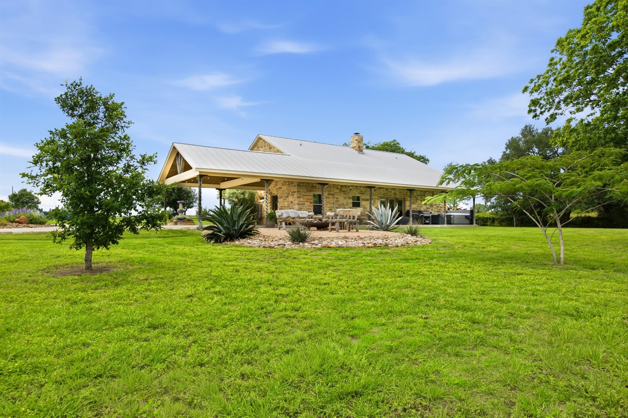 7835 Berger Road Schulenburg TX 78956