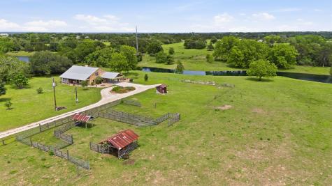 7835 Berger Road Schulenburg TX 78956