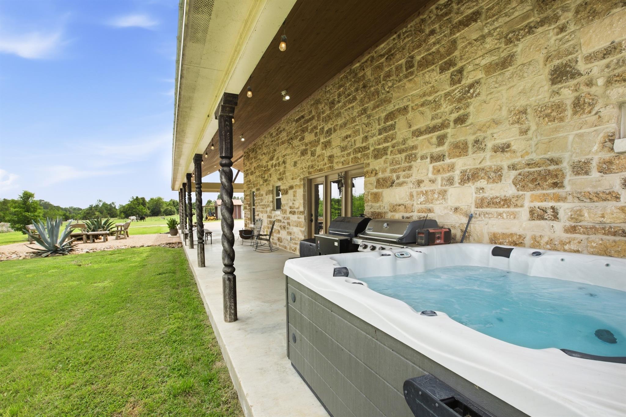 7835 Berger Road Schulenburg TX 78956