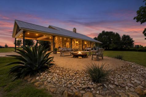 7835 Berger Road Schulenburg TX 78956