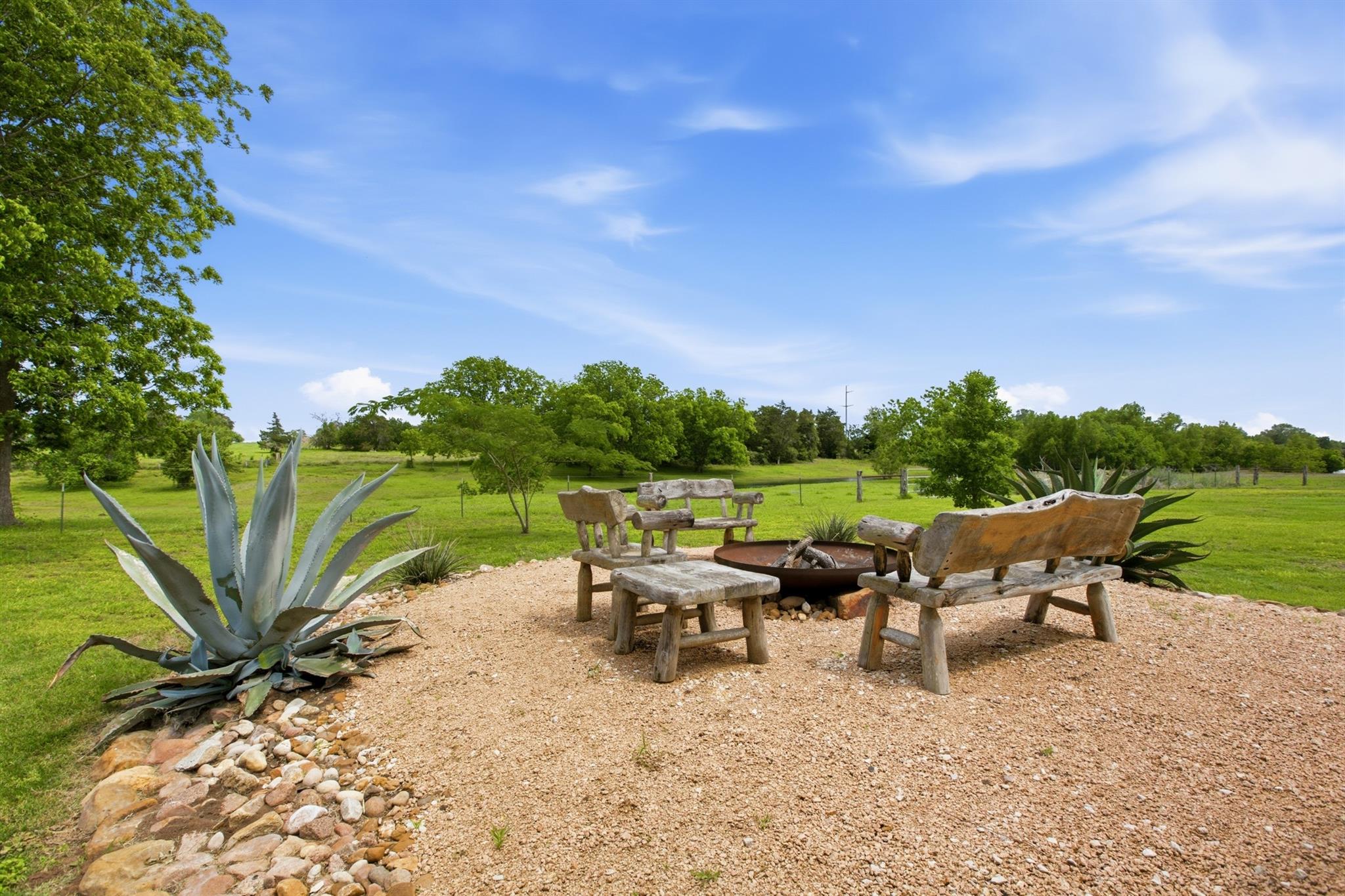 7835 Berger Road Schulenburg TX 78956