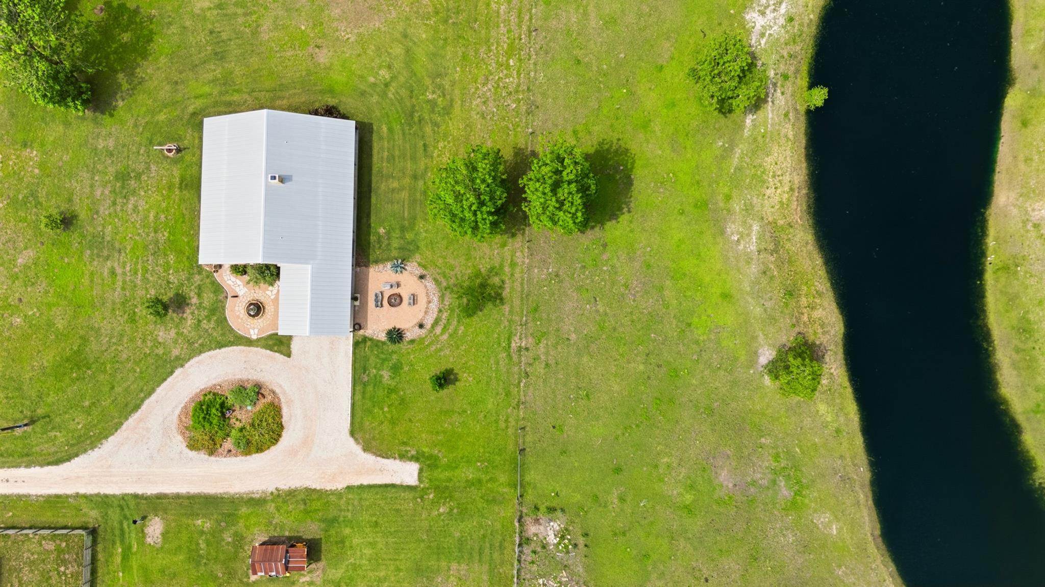 7835 Berger Road Schulenburg TX 78956