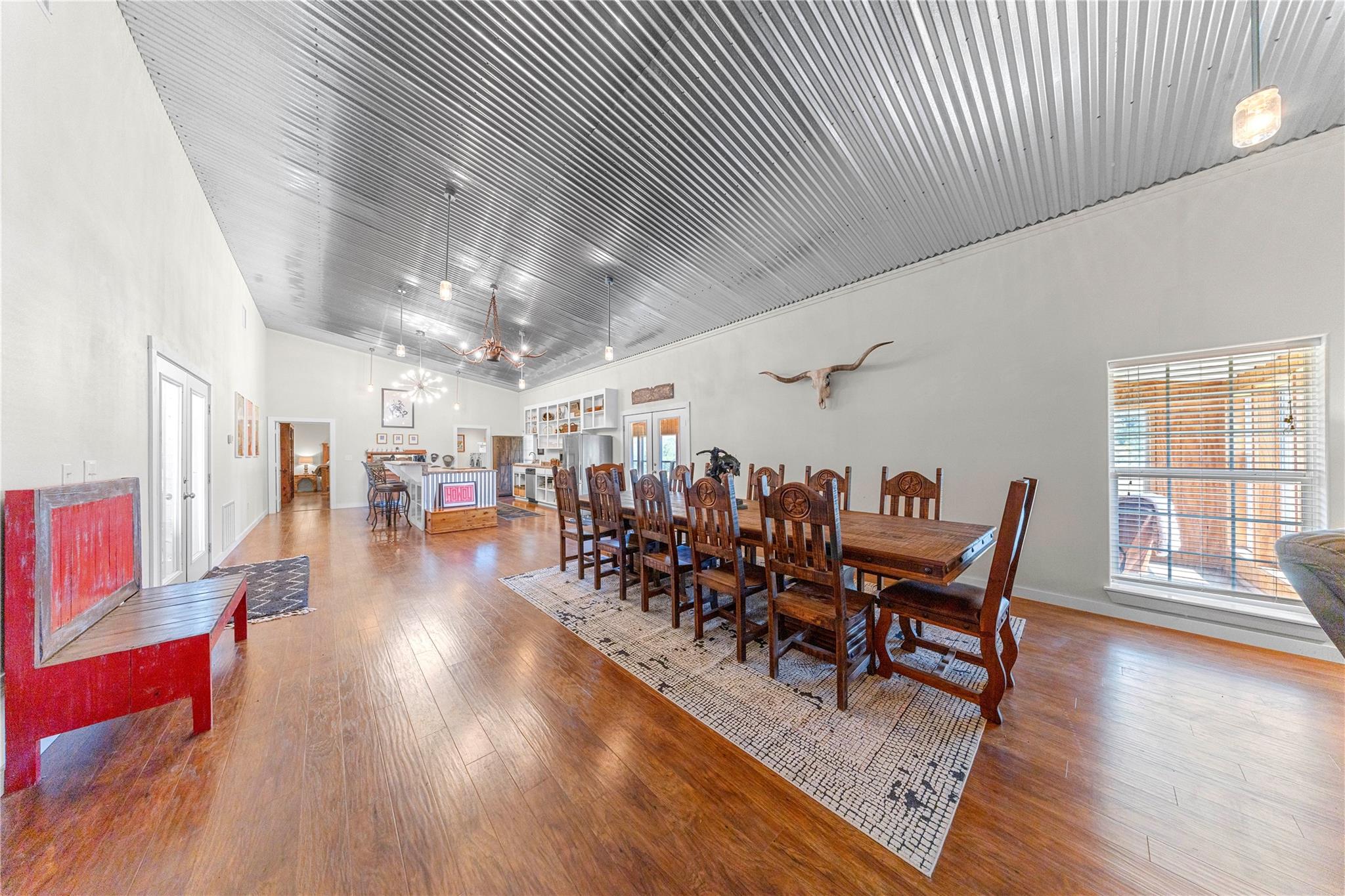 6417 County Road 240 Waelder TX 78959