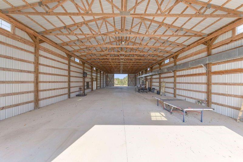 6417 County Road 240 Waelder TX 78959
