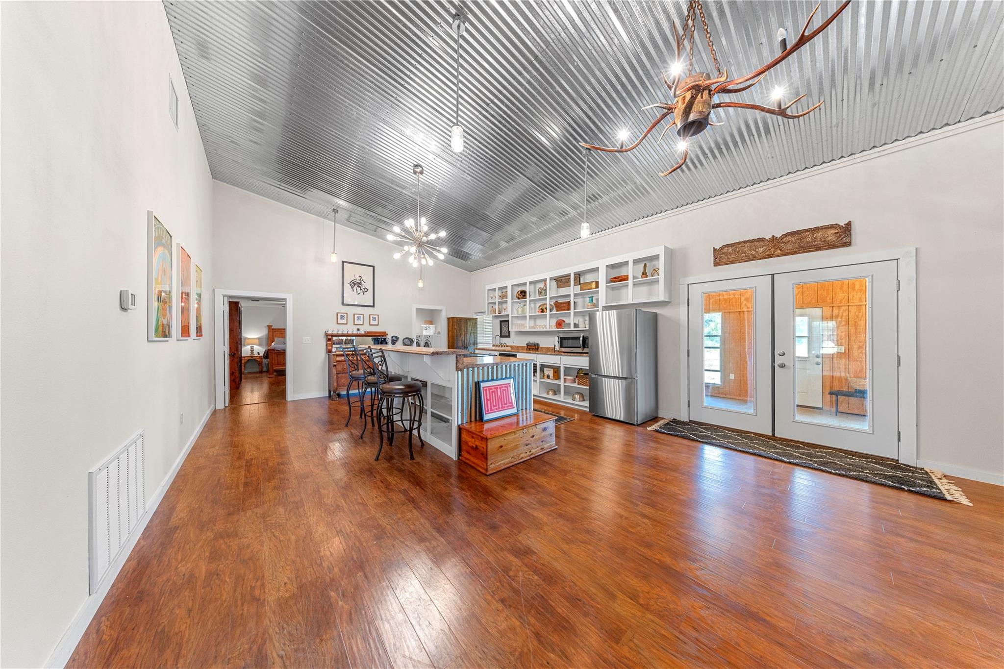 6417 County Road 240 Waelder TX 78959