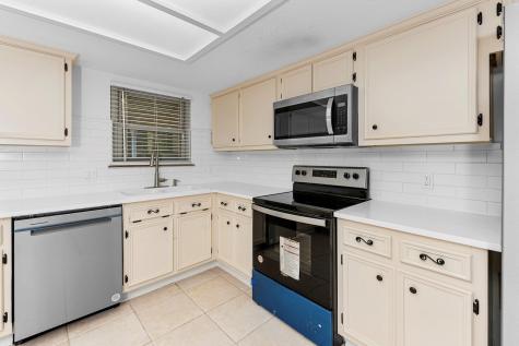 319 Matthew Cove Bastrop TX 78602